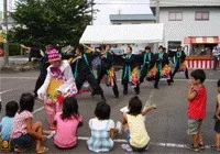 舞勇会」によるヨサコイの演武が、2回行われました。